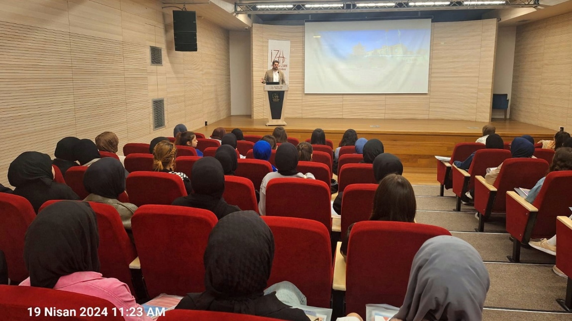 12. Sınıf Öğrencilerimize ''Sınav Rehaveti'' İle İlgili Seminer Verildi